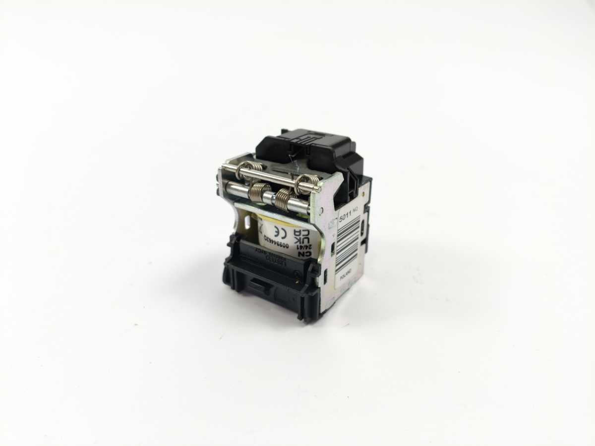 Schneider Electric LV429410 MN 24VDC Undervoltage Release