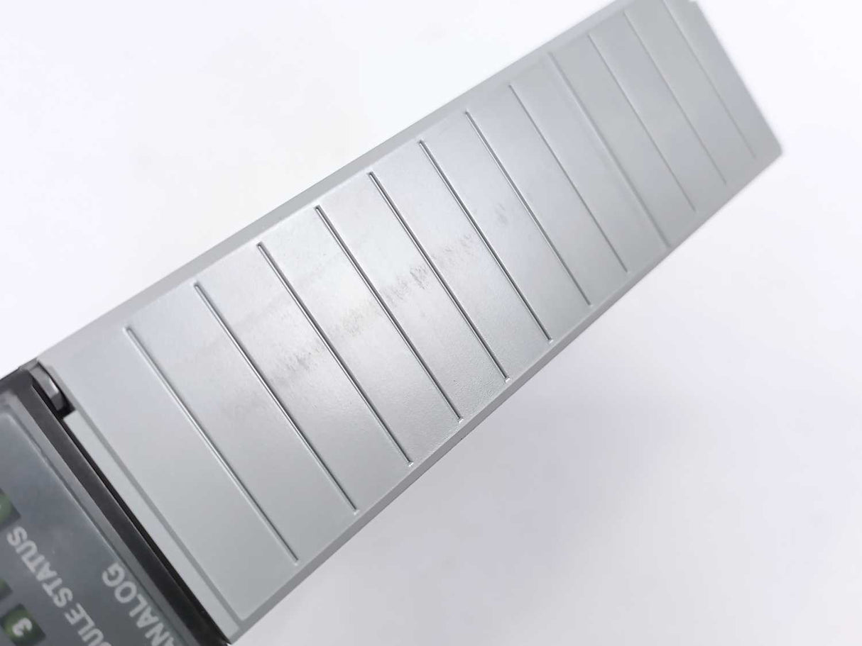 AB 1746-NI8 Ser. A Frn. 2.0 SLC 500 Analog Input Module