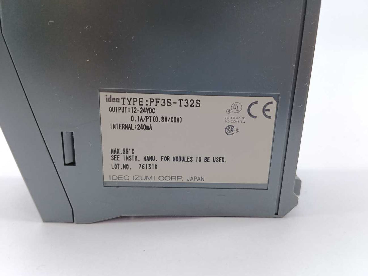 Idec PF3S-T32S Output Module