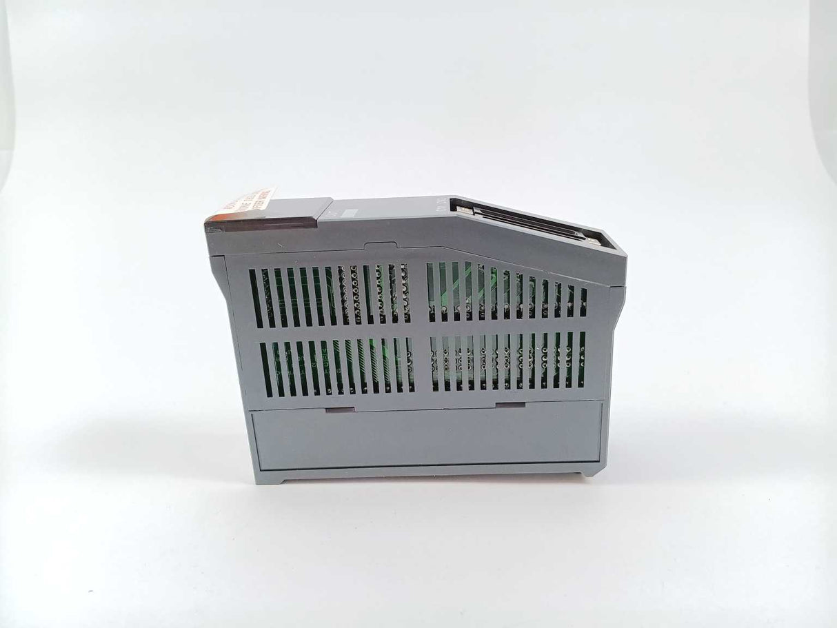 Idec PF3S-T32S Output Module