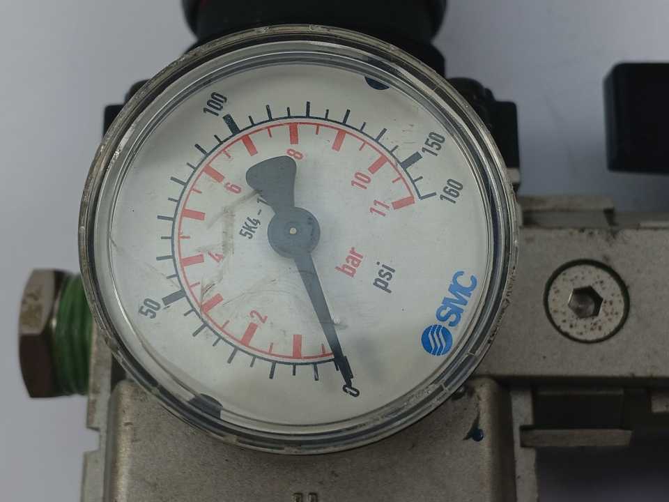 SMC AW4000-04 W/ EVHS4000-F04 Filter Regulator with Gauge 5K4-10