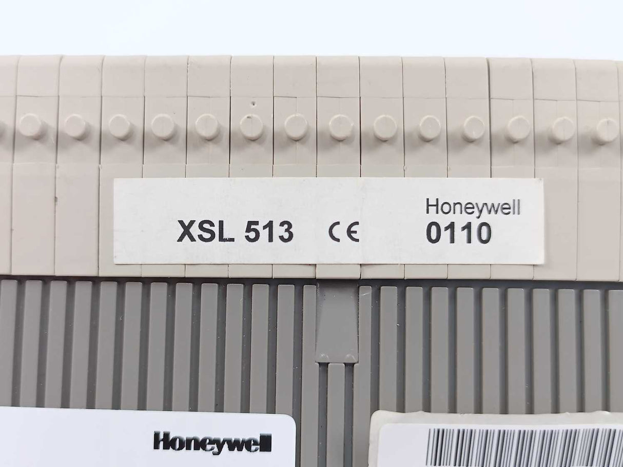 Honeywell XFL521 Analog Input Module w/ XSL513 Terminal block