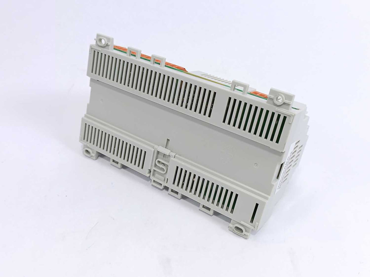 Honeywell W7704D1016 Excel 12 Multifunctional Controller