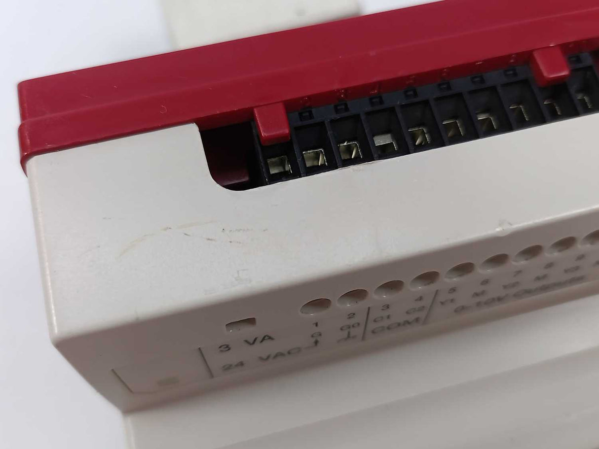 t.a.c/Schneider electric 0-073-0301-0 TAC Xenta 491. Inputs and Outputs Module