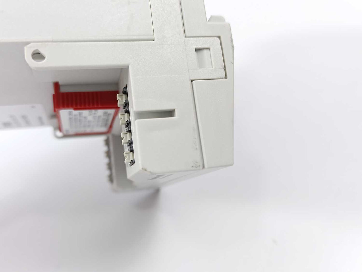 Honeywell XFR822A Analog Output Module w/ XS821-22 Base