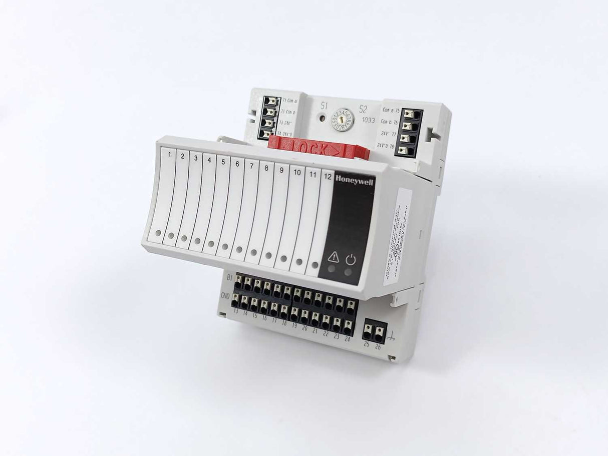 Honeywell XF823A Binary Input Module w/ XS823 Base
