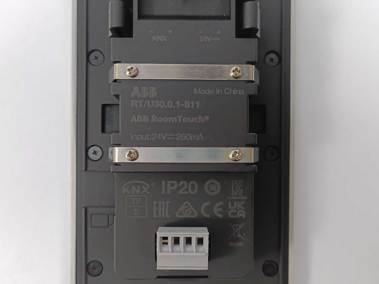 ABB 2TMA200050W0007 RT/U30.0.1-811 RoomTouch HD IPS KNX Touch Display