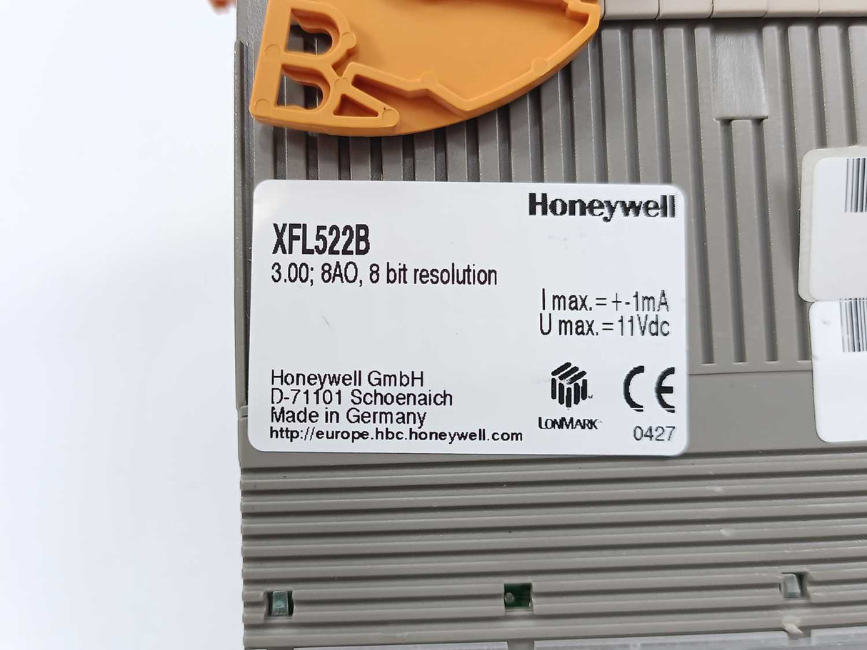Honeywell XFL522B Analog Output Module w/ XSL513 Terminal block