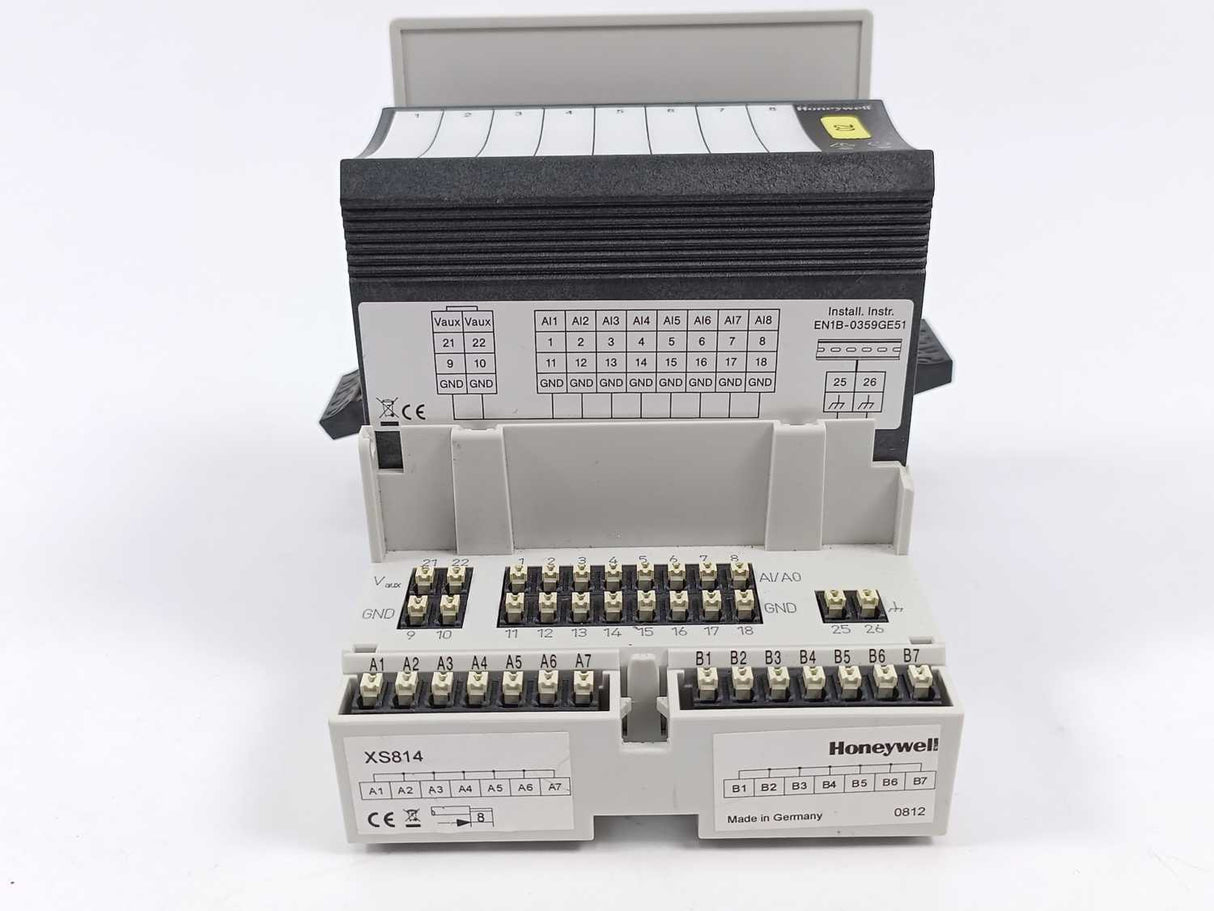 Honeywell XFL821A Analog Input Module With base XS821-22