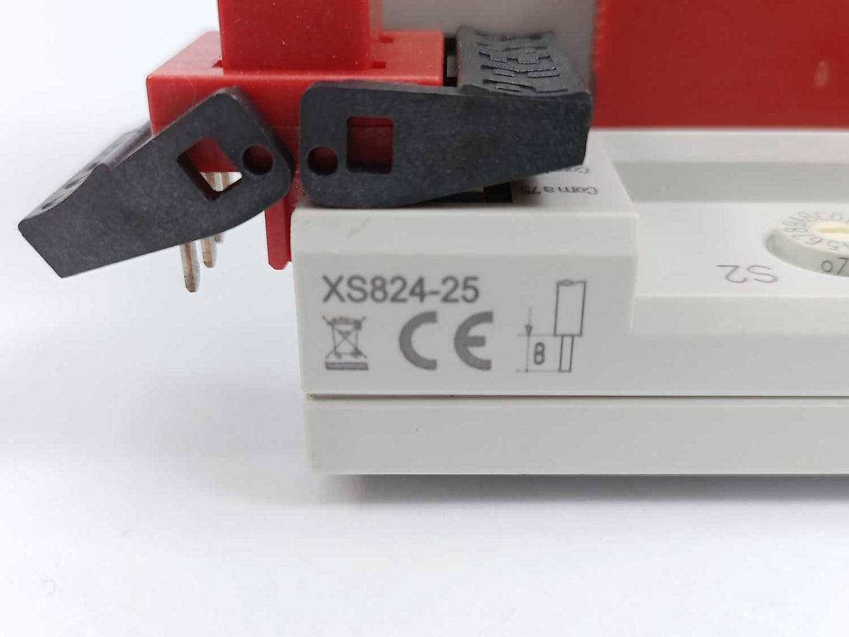 Honeywell XFL824A Binary Input Module With Base XS824-25
