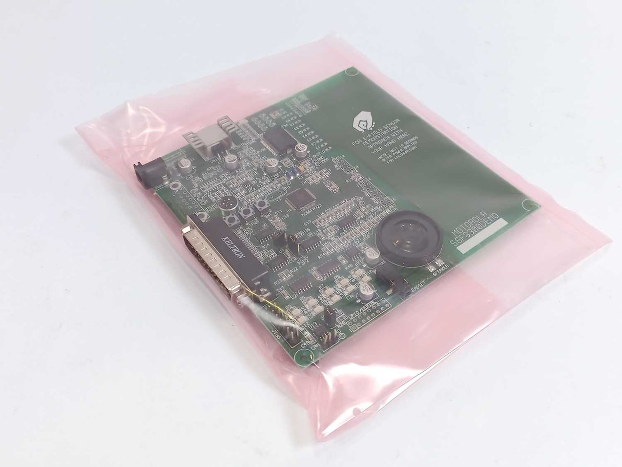 Motorola MC56F8300DSK Eval board 56F8300DEMO