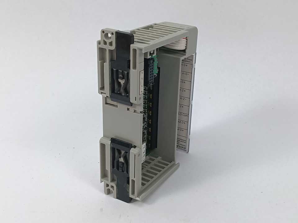 AB 1769-IF4FXOF2F Ser. A Compact I/O 4 CH Input / 2 CH Output Fast Analog Module