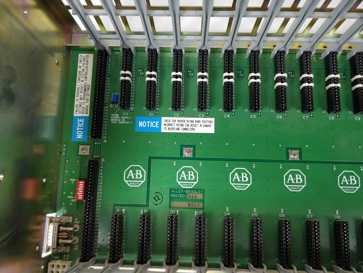 ALLEN-BRADLEY 1771-A4B 16 Slot I/O Chassis Ser.B
