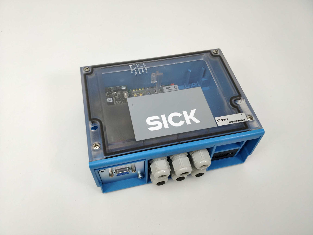 SICK 1025362 CDM420-0001 with 1042259 CMC600-101