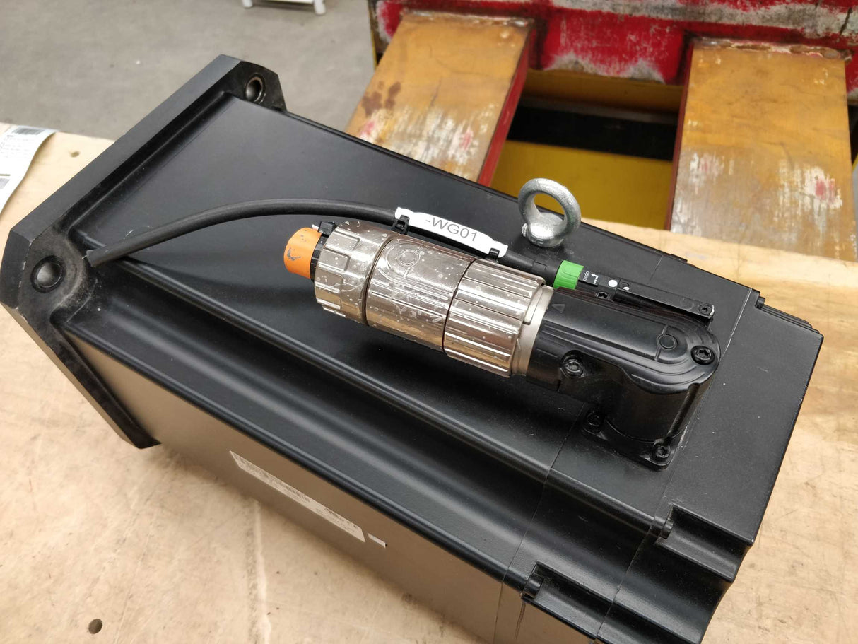 B&R Automation 8LSA84.S1030D000-0 Servomotor