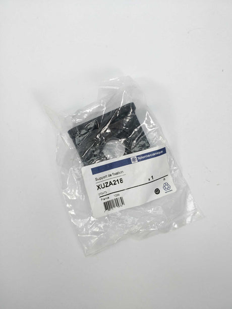 TELEMECANIQUE XUZA218 Ø18mm - fixing bracket adjustable ball-joint Pack of 2