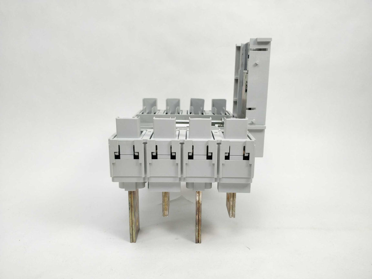 ABB 1SDA054772R1 / T5 630 W FP 4p VR T5 630 W FP 4p VR