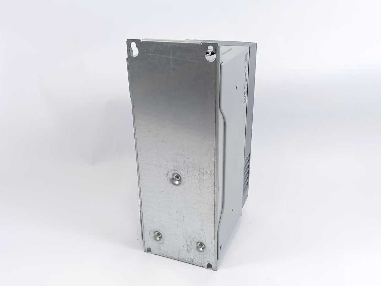 Vacon VACON0100-3L-0003-5-FLOW+SBF4+FL02+DPSP+DLDK IN:500V, 4.4A, Out: 0-320Hz