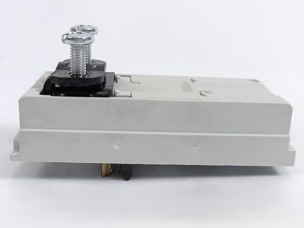 ABB 2CCV672502R0001 L2 ZLS252 Incoming Terminal Feeder Component, Batch of 6 Pcs