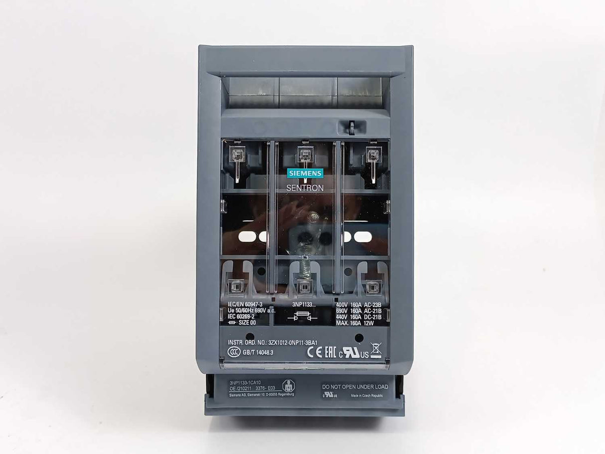Siemens 3NP1133-1CA10 SENTRON Fuse Switch Disconnector