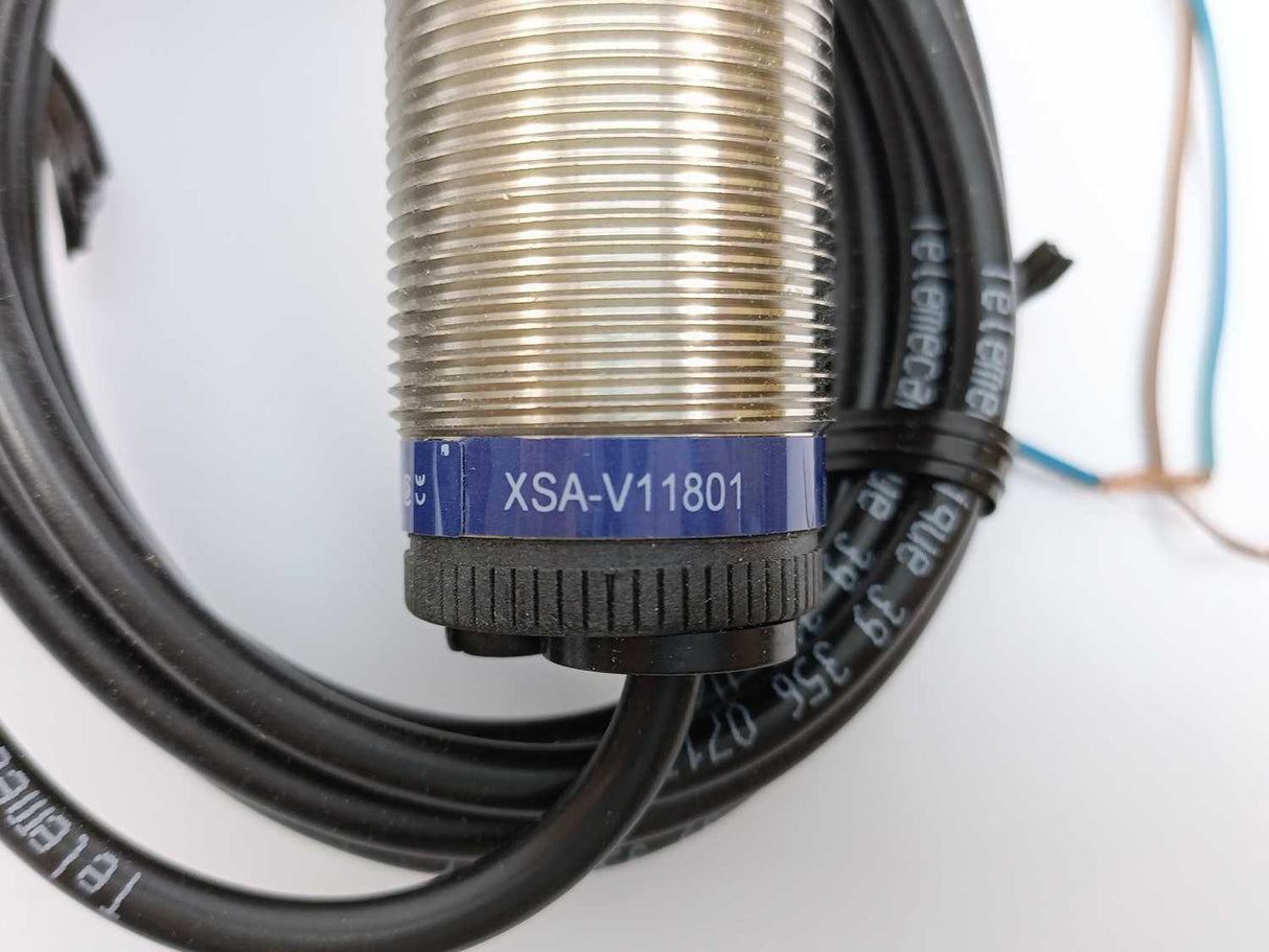 TELEMECANIQUE XSA-V11801 Inductive Proximity Sensors XS
