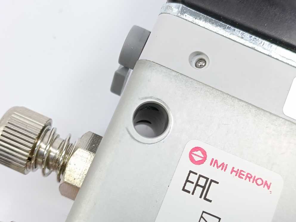 IMI HERION 2636000 B8352 Solenoid Pilot Valve
