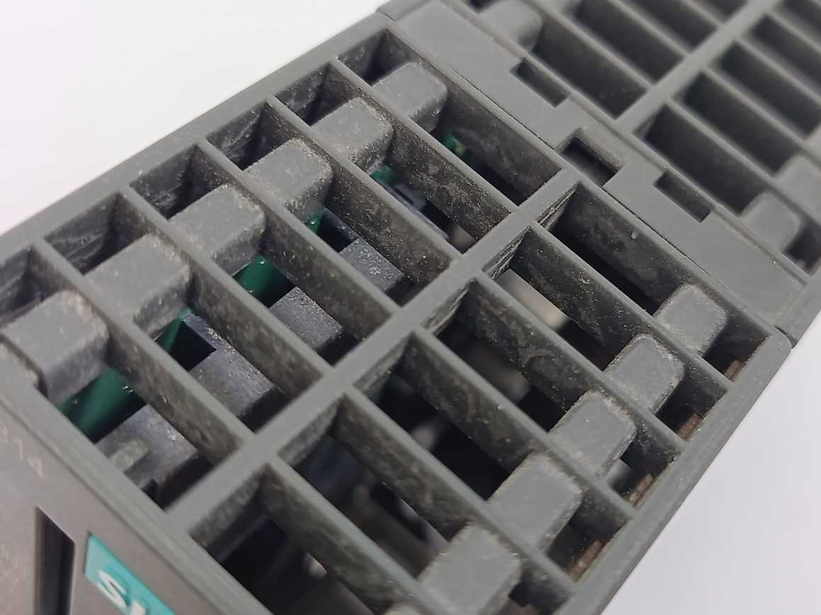 Siemens 6ES7314-1AG14-0AB0  SIMATIC S7-300, CPU 314 Central Processing Unit
