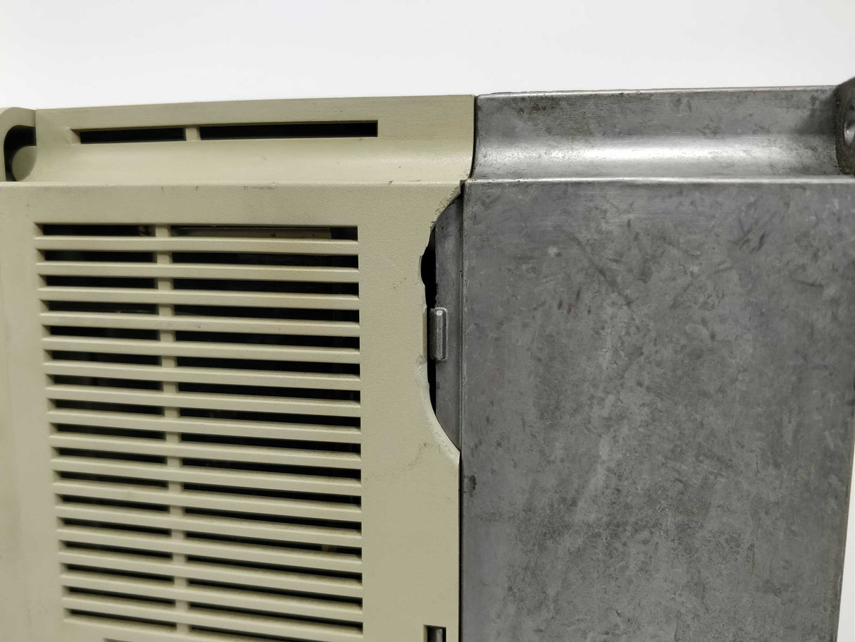 ALLEN-BRADLEY 1305-BA09A-DE frequency converter 0.55KW