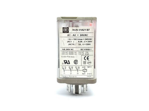 TELEMECANIQUE RUN 31A21 B7 Universal relay 24VAC 10 A + RUZ1A 10A/400VAC