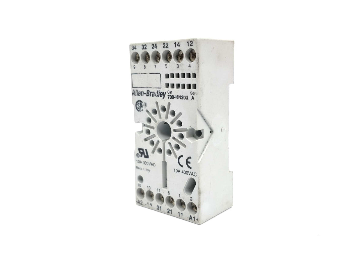 TELEMECANIQUE RUN31A21B7 Universal relay 24VAC 10A + AB 700-HN203, Ser.A