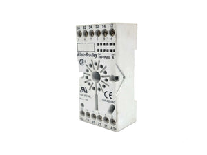 TELEMECANIQUE RUN31A21B7 Universal relay 24VAC 10A + AB 700-HN203, Ser.A