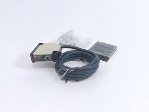 OMRON E3JK-R4M1 Photoelectric Sensor