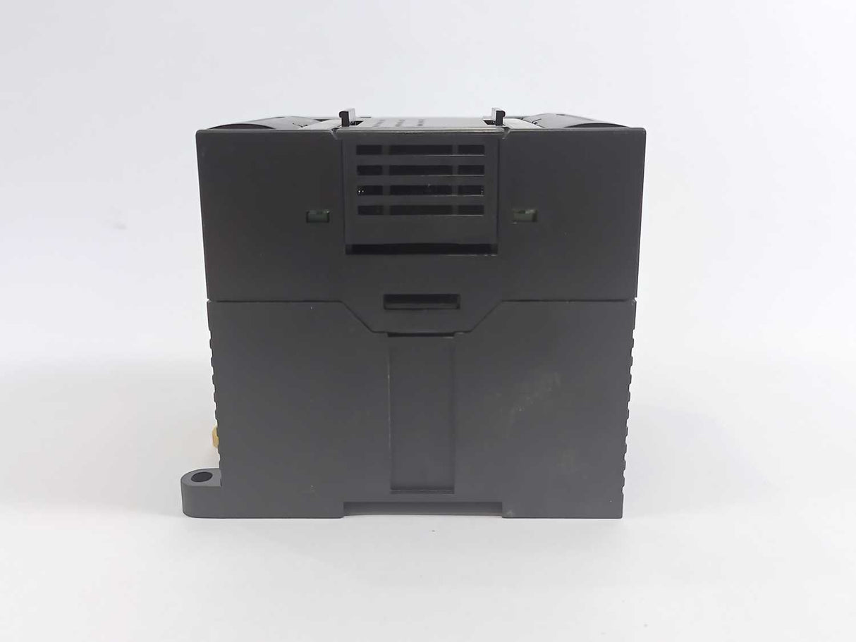 OMRON CP1L-L20DR-D Programmable Controller