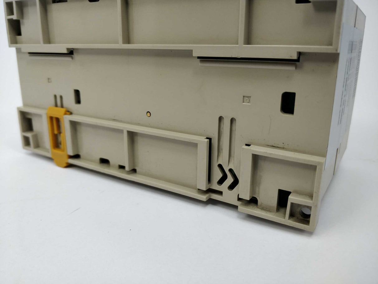 OMRON CPM1-20CDR-D SYSMAC CPM1