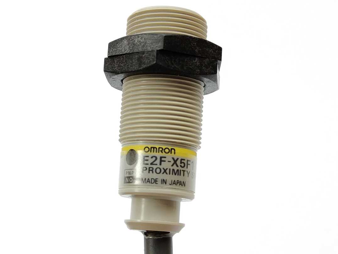 OMRON E2F-X5F1 Proximity Switch 12-24 VDC