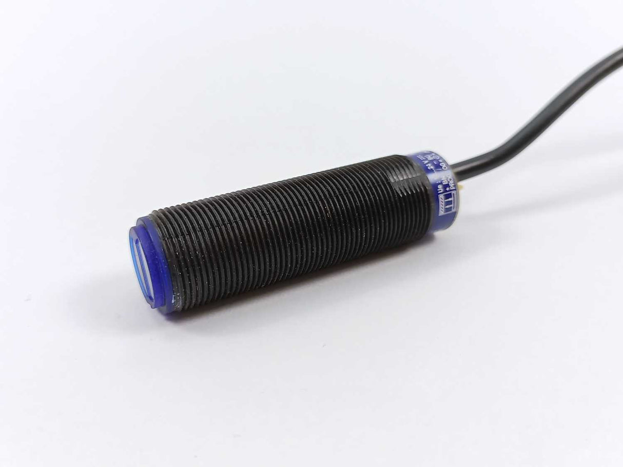 TELEMECANIQUE XU5-P18PP340 PHOTOELECTRIC SENSOR