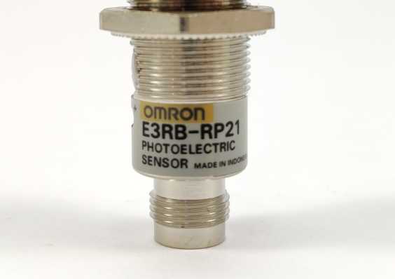 OMRON E3RB-RP21 Photoelectric sensor