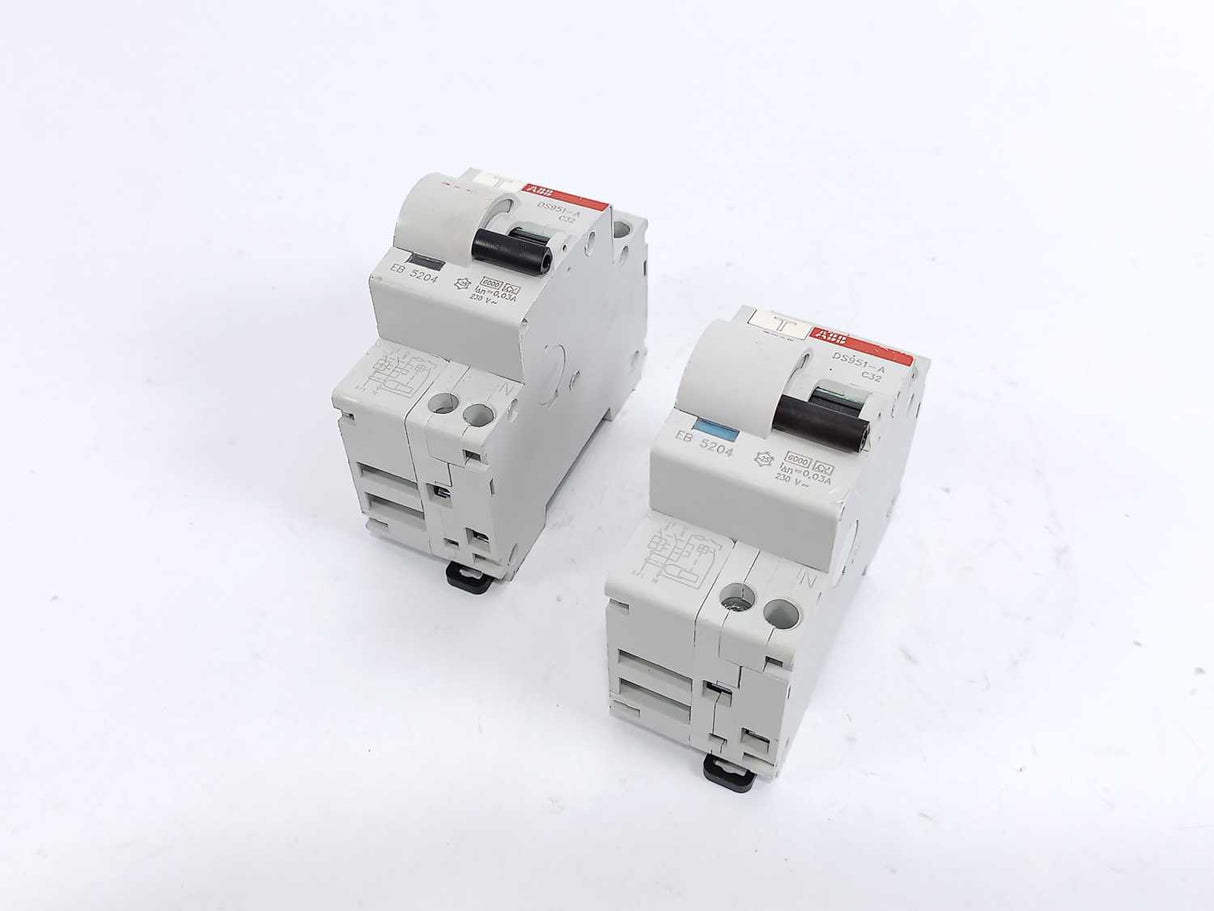 ABB DS951-AC32 1P+N Residual Current Circuit Breaker w. RCBO, Batch of 2 pcs.
