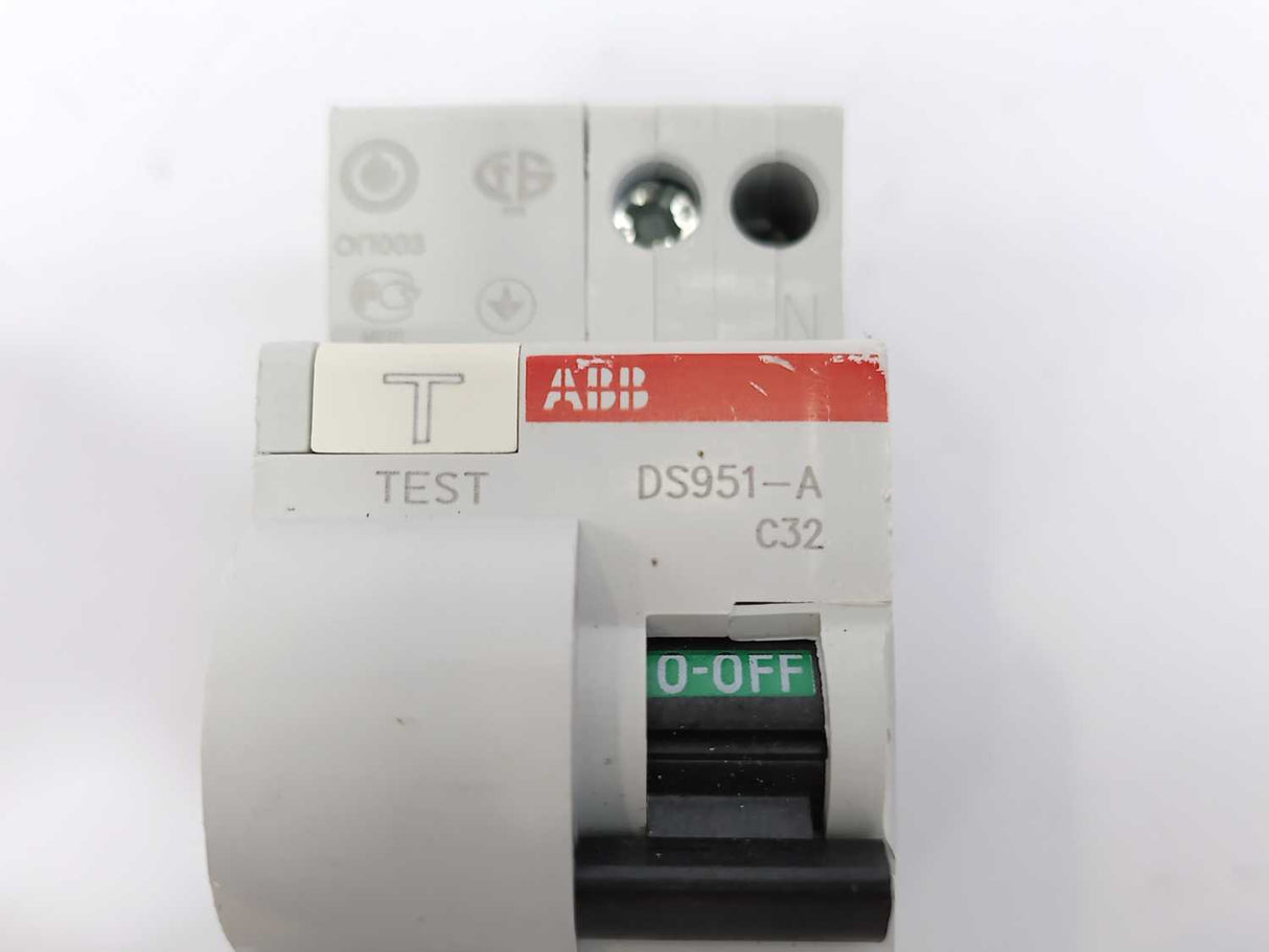 ABB DS951-AC32 1P+N Residual Current Circuit Breaker w. RCBO, Batch of 2 pcs.
