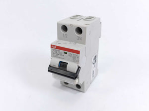 ABB 2CSR272140U1164 DS202C M C16 Circuit Breaker, 230V