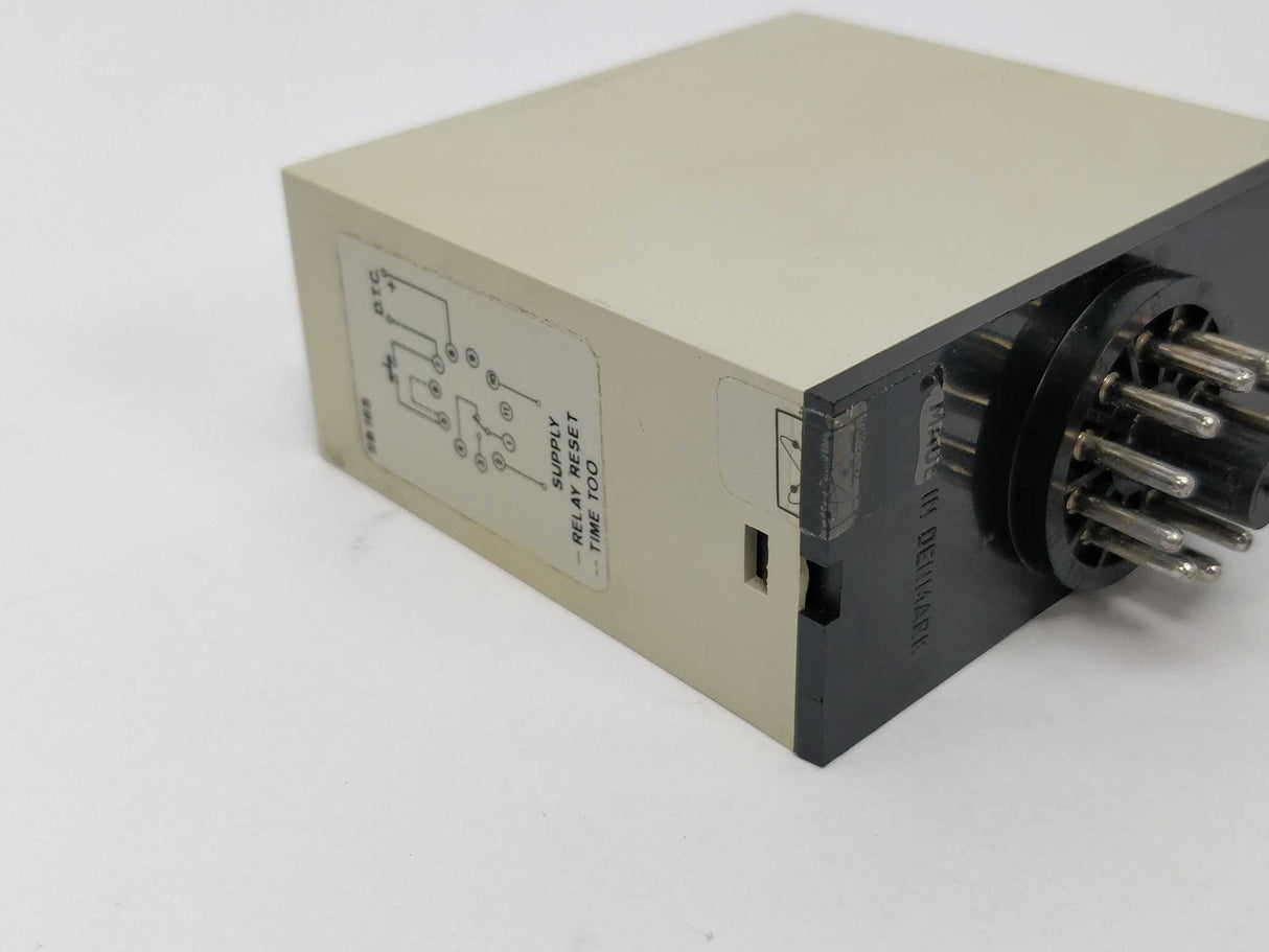 Electromatic SB 165 220 / SB165220 220 VAC Interval Timer 3 - 60 Sec.