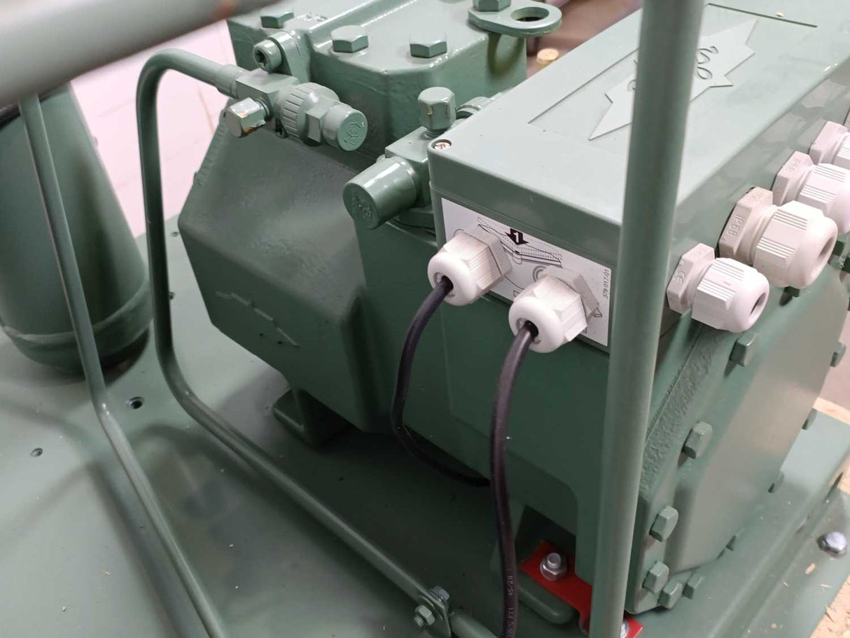 Bitzer LH33E/2JES-07Y-40S Semi-Hermetic Condensing Unit W:FS36, S3G350-AN01-34