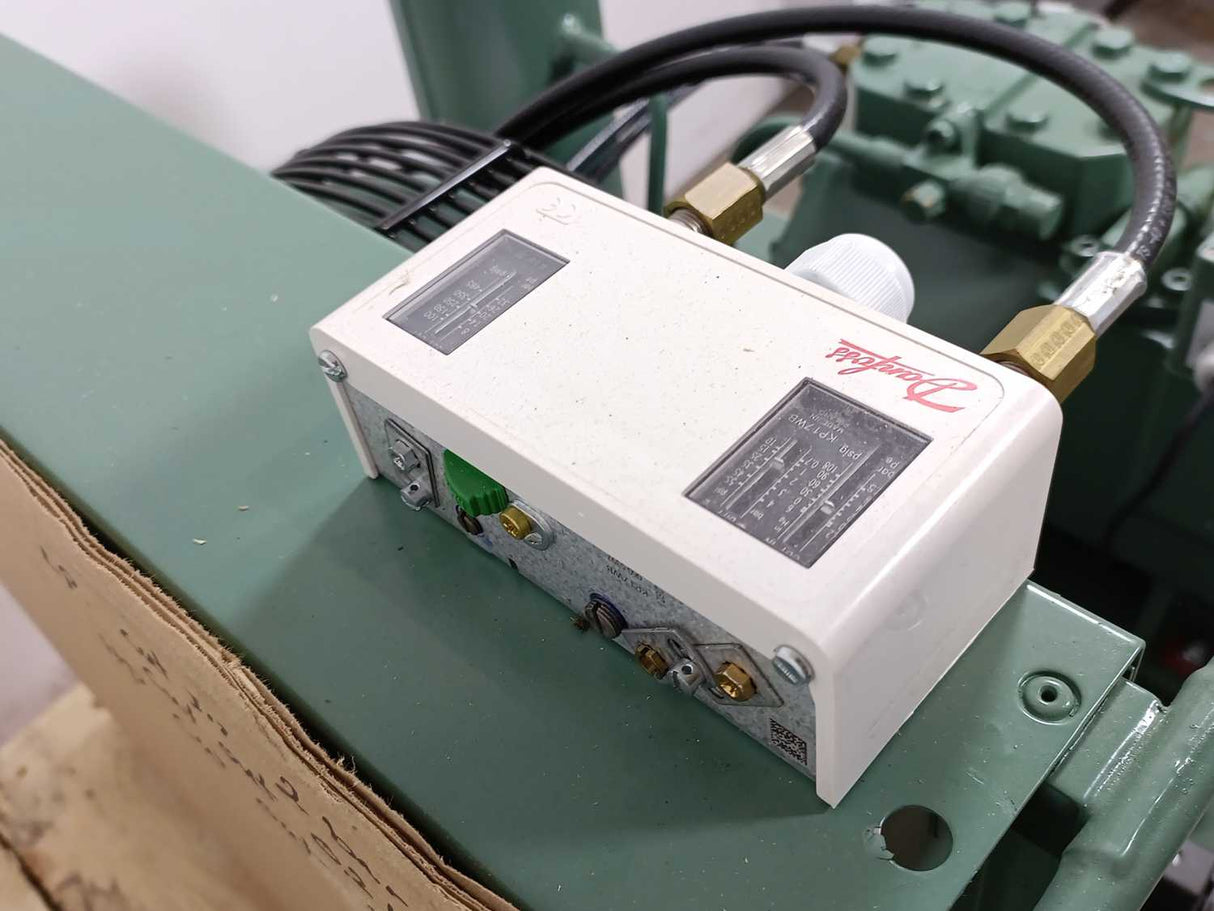 Bitzer LH33E/2JES-07Y-40S Semi-Hermetic Condensing Unit W:FS36, S3G350-AN01-34