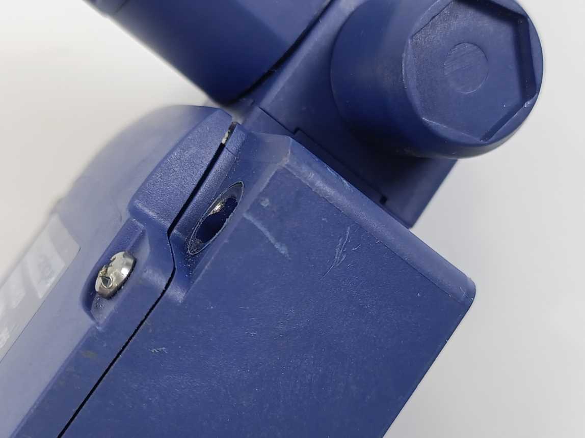 TELEMECANIQUE XCKVR54D1H29 Limit Switch