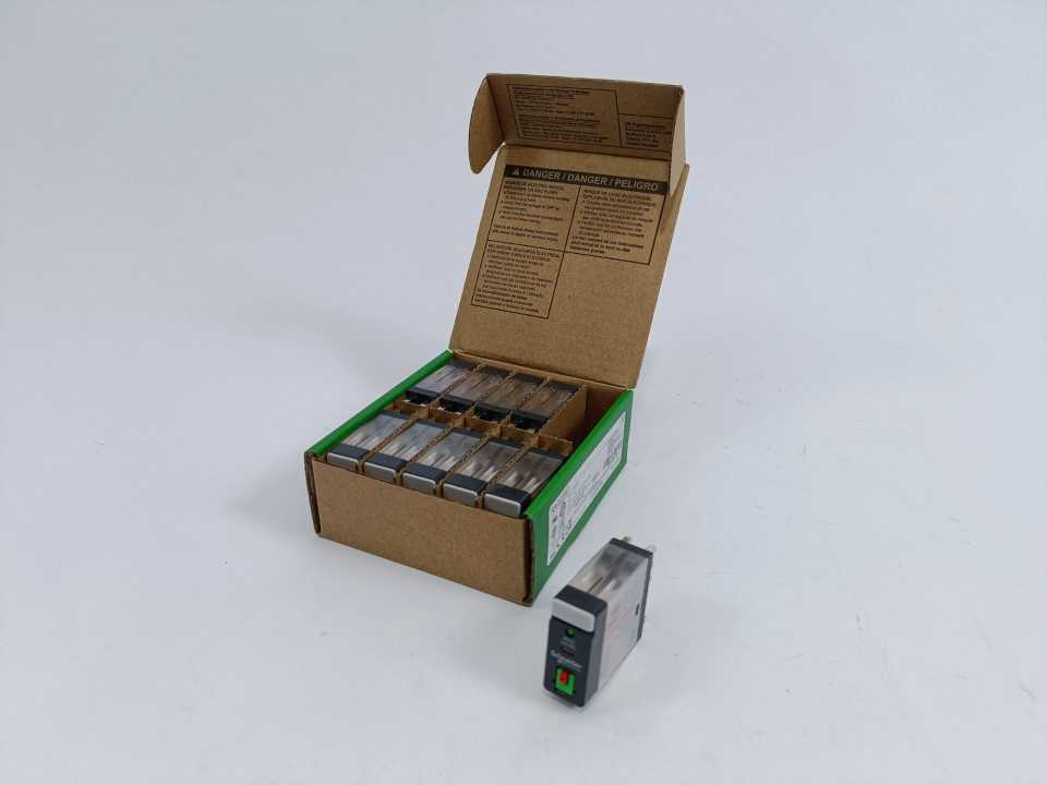Schneider Electric RXG22B7 Harmony Interface Plug-in Relay Batch 10 Pcs.