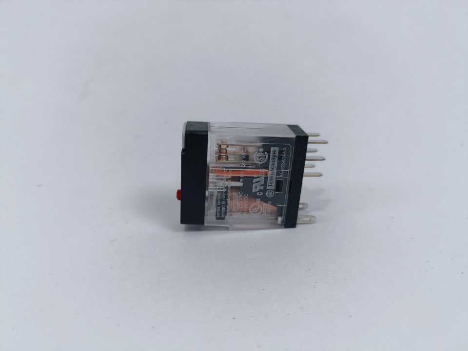 Schneider Electric RXG22B7 Harmony Interface Plug-in Relay Batch 10 Pcs.