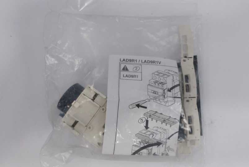 Schneider Electric LAD91217 Mounting Kit LC1D/LC3D16 TeSys-039264