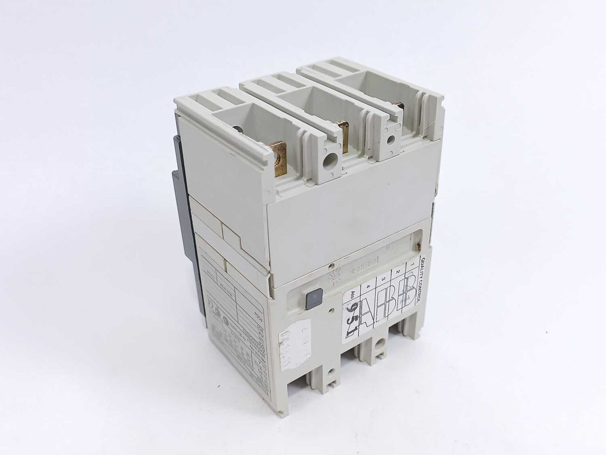 ABB 1SDA051157R1 T2L160 Service Breakers