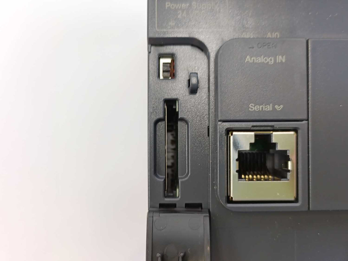 Schneider Electric TM221C40T Modicon M221 Logic Controller M221-40IO