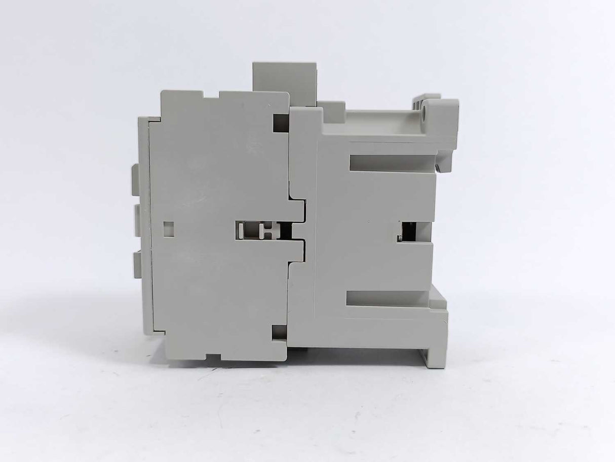AB 100-C23KJ10 Ser. C Contactor 3 Main Poles